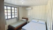Linda casa de 4 dormitrios - Na praia de Bombas  