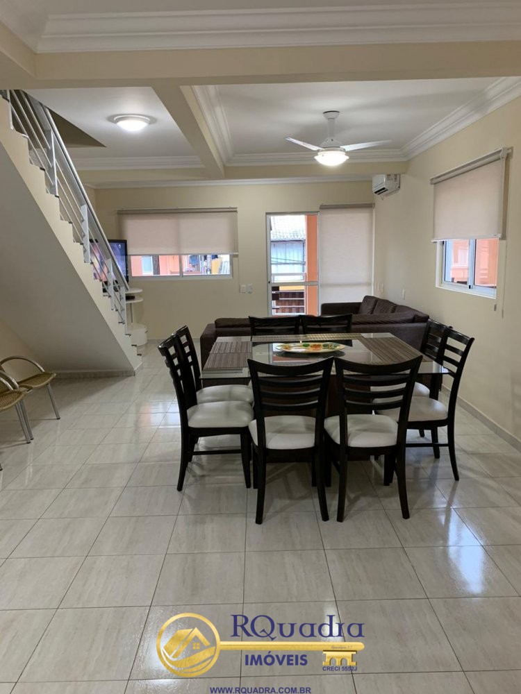 Sobrado Geminado de 3  Dormitorios