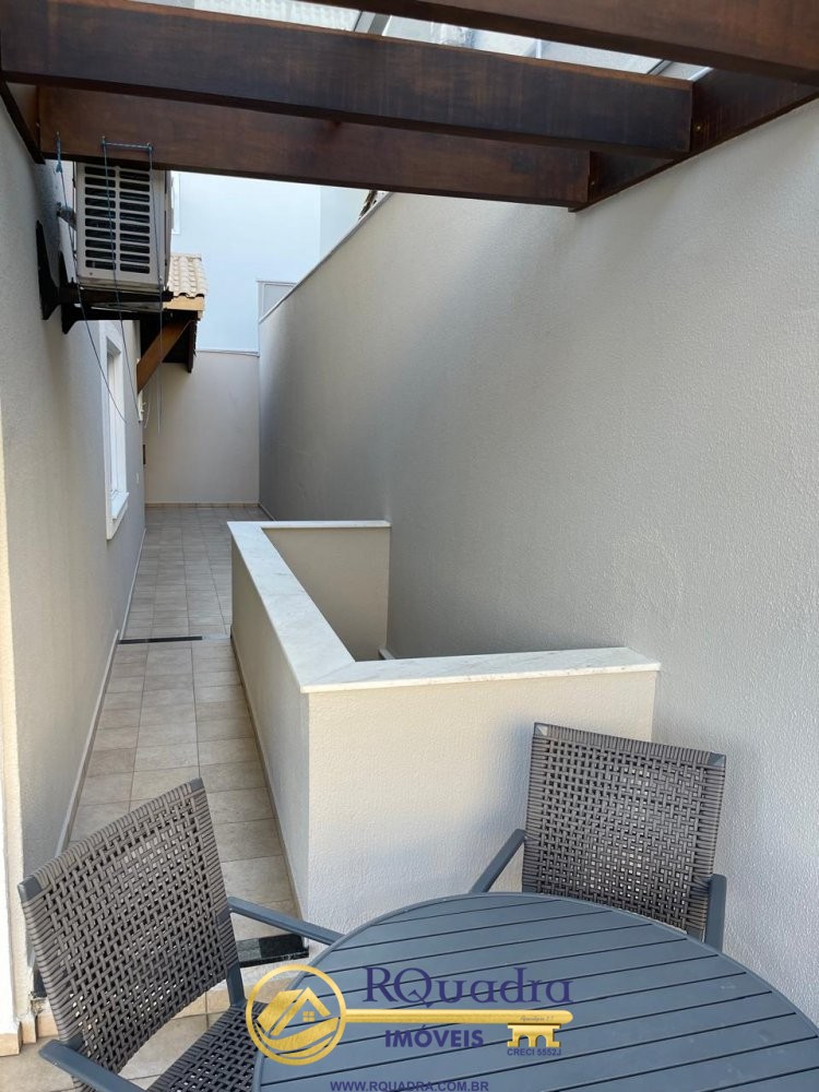 Sobrado Geminado  de 3  Dormitorios