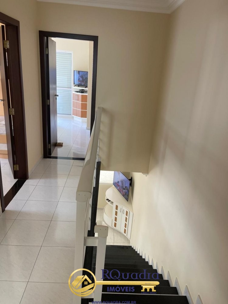 Sobrado Geminado  de 3  Dormitorios