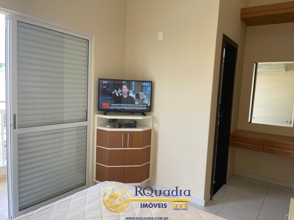 Sobrado Geminado  de 3  Dormitorios