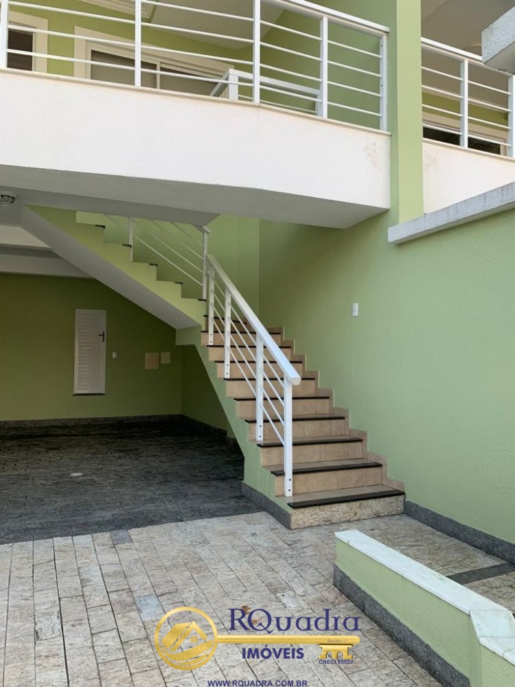 Sobrado Geminado 3 dormitorios