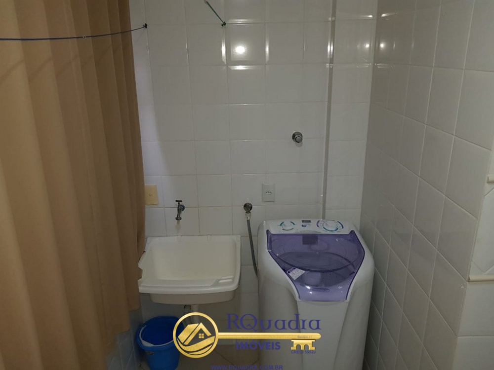 Apartamento 2 Dormitorios com piscina coletiva