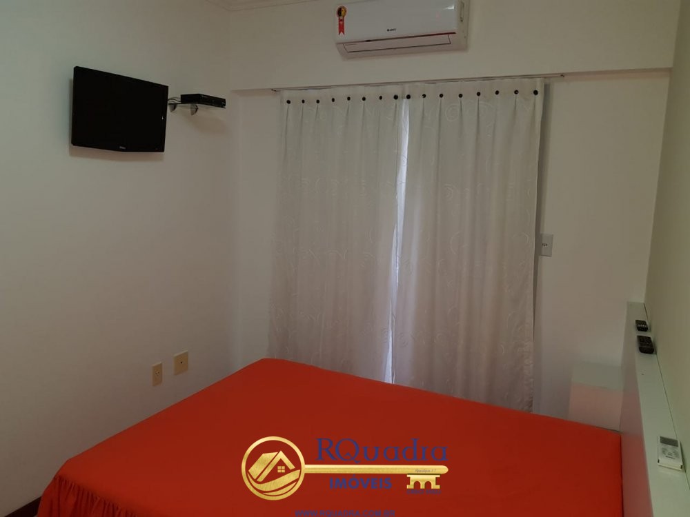 Apartamento 2 Dormitorios com piscina coletiva