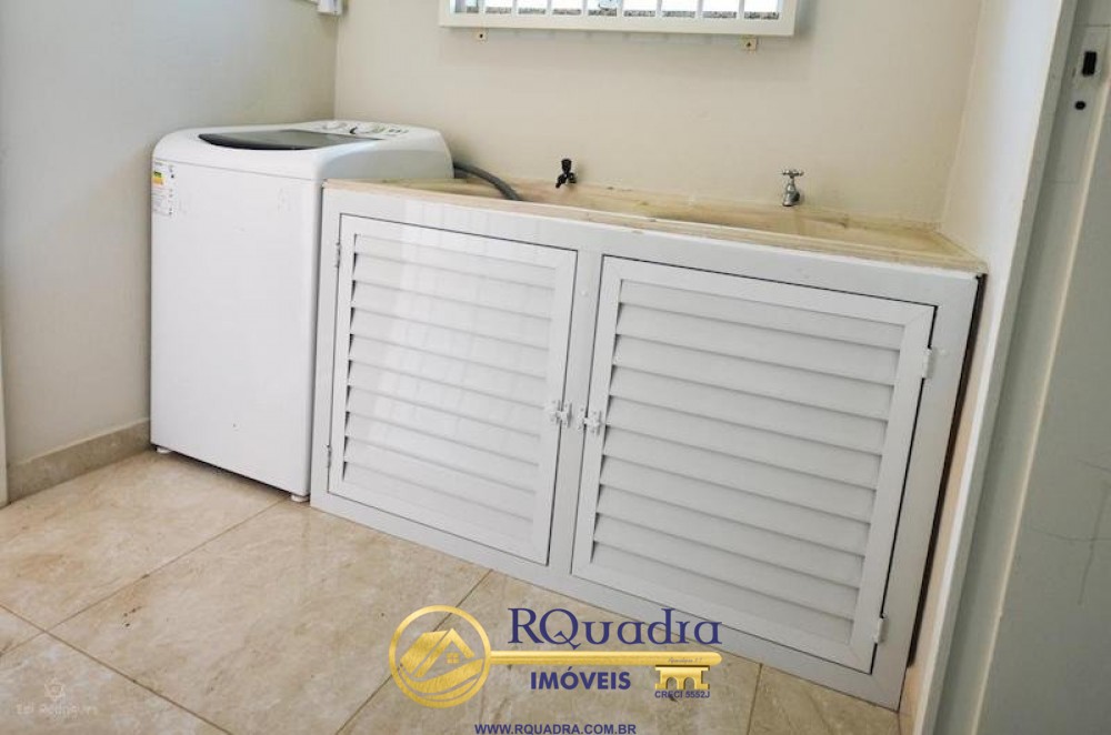 CASA FRENTE MAR COM 04 DORMITRIOS