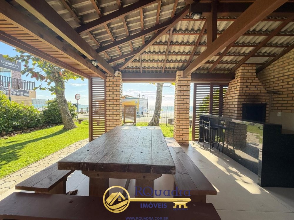 CASA FRENTE MAR COM 04 DORMIT�RIOS