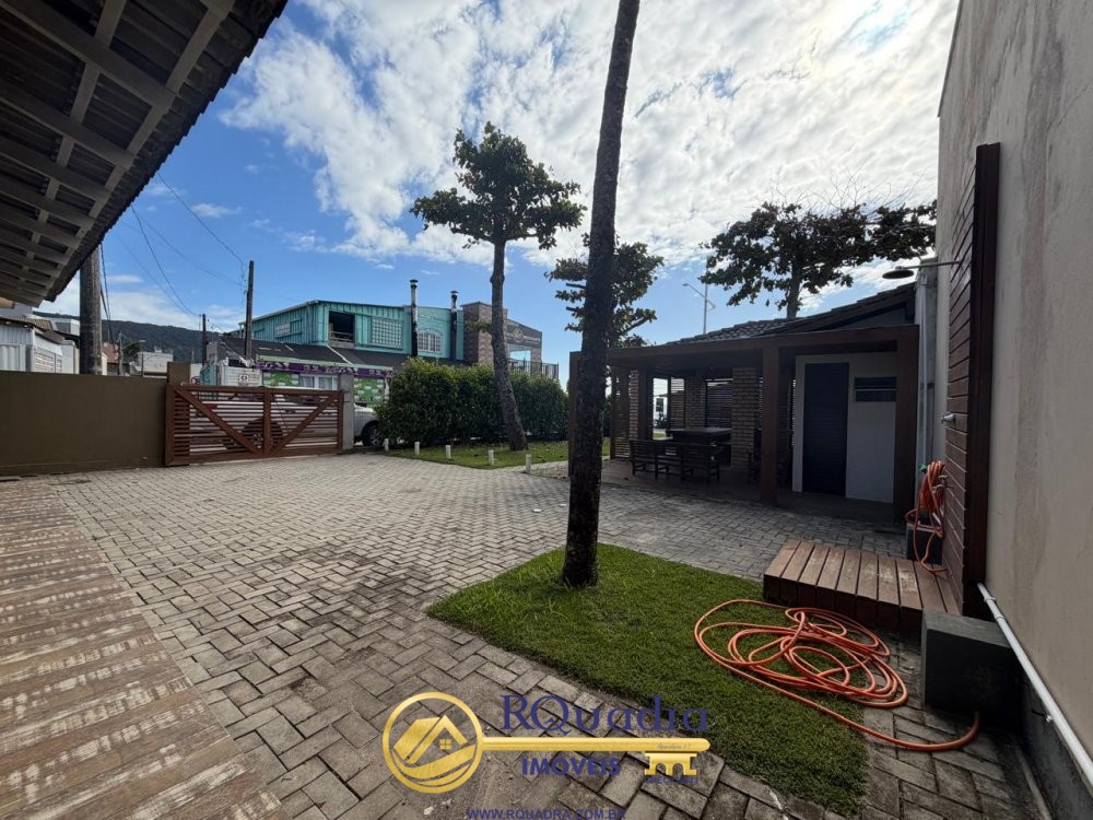 CASA FRENTE MAR COM 04 DORMIT�RIOS