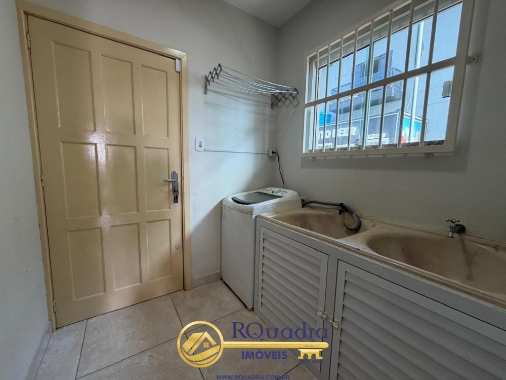 CASA FRENTE MAR COM 04 DORMIT�RIOS