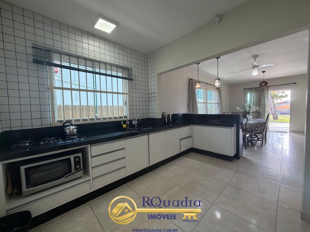 CASA FRENTE MAR COM 04 DORMIT�RIOS