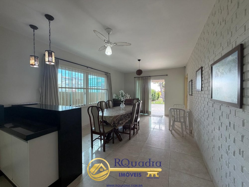 CASA FRENTE MAR COM 04 DORMIT�RIOS