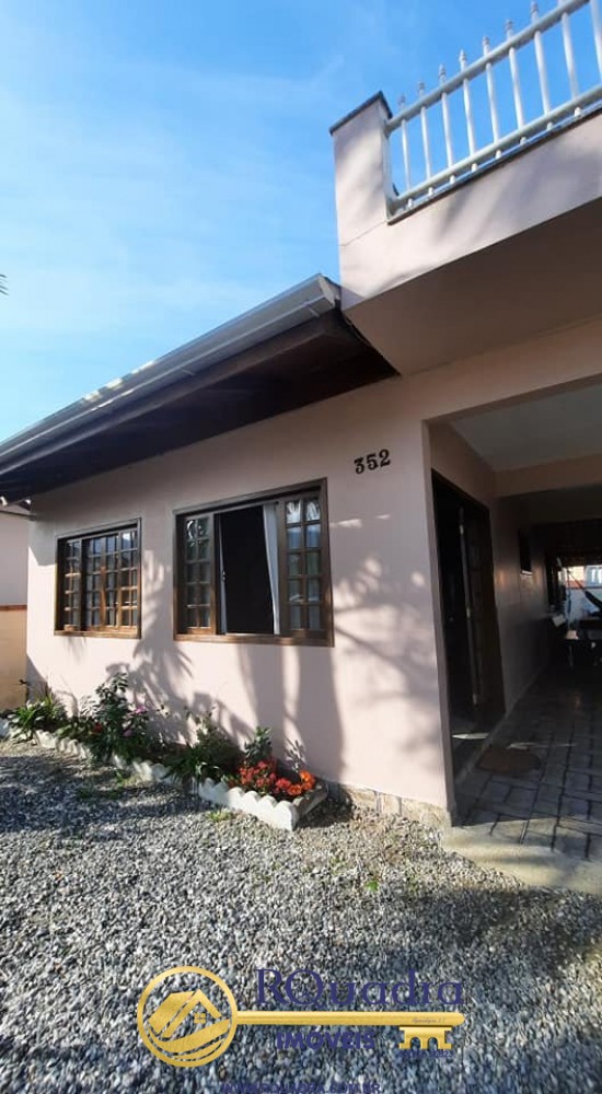 SOBRADO 3 DORMITORIOS