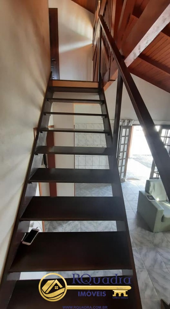 SOBRADO 3 DORMITORIOS