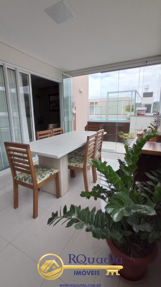 COBERTURA 3 DORMITORIOS COM PISCINA PRIVATIVA