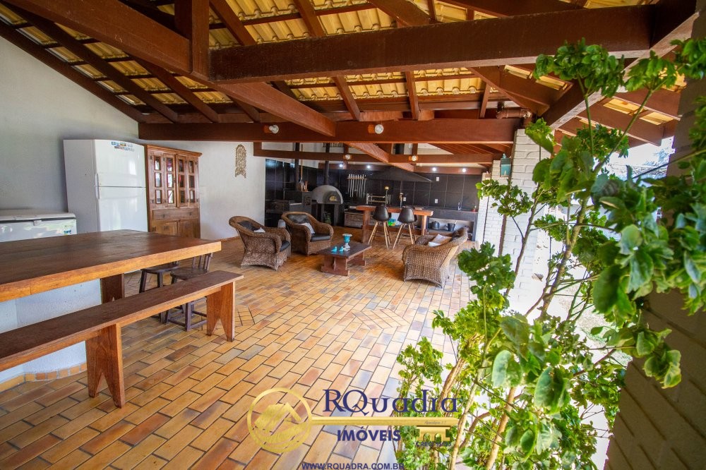 BEL�SSIMA CASA FRENTE AO MAR