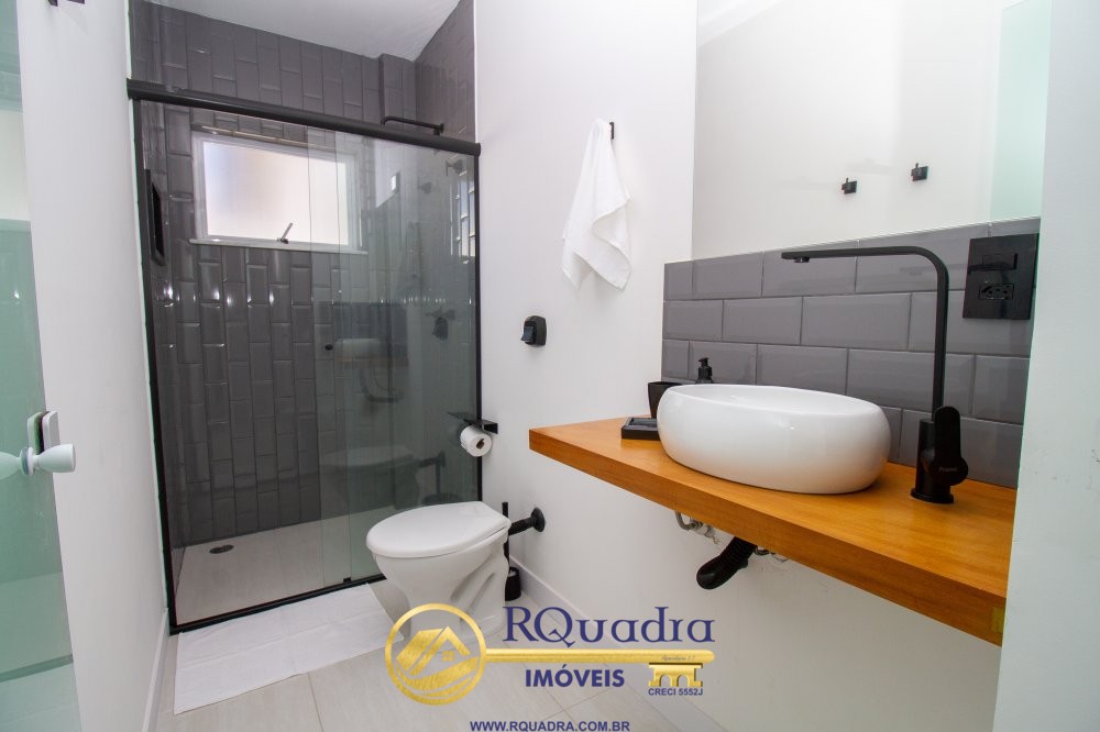 BEL�SSIMA CASA FRENTE AO MAR