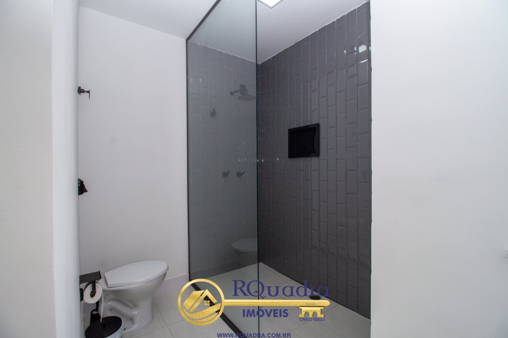 BEL�SSIMA CASA FRENTE AO MAR