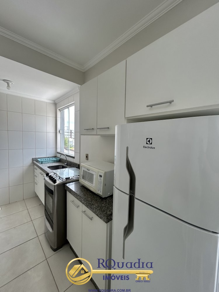 APARTAMENTO COM 02 DORMITRIOS 