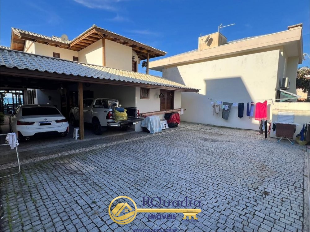 Casa beira mar - 05 Dormitrios