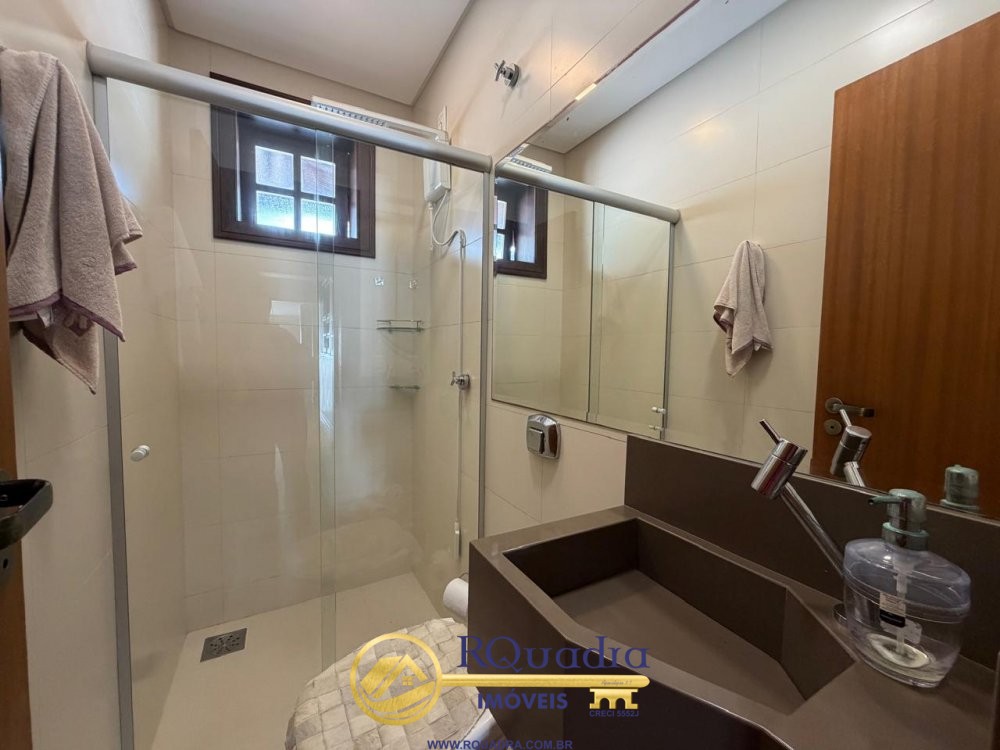 Fabulosa Casa Frente Mar 5 dormit�rios