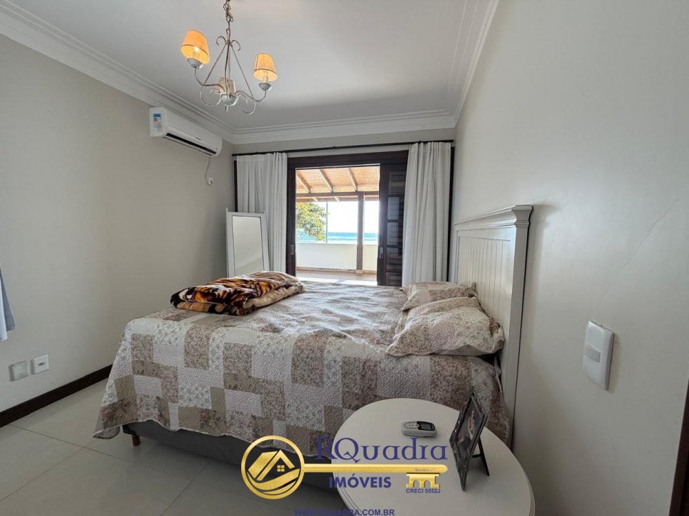 Fabulosa Casa Frente Mar 5 dormit�rios