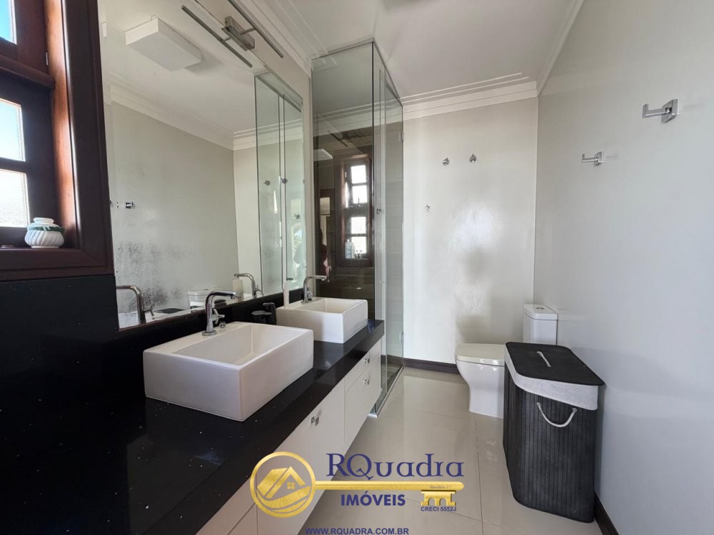 Fabulosa Casa Frente Mar 5 dormit�rios