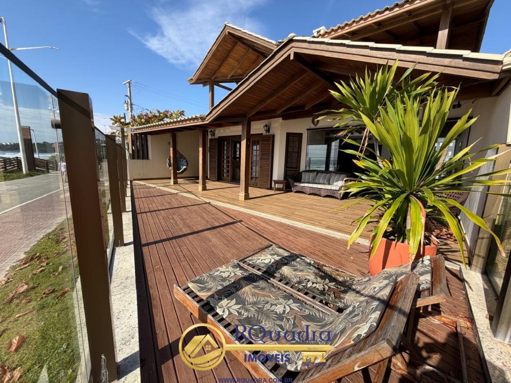 Fabulosa Casa Frente Mar 5 dormit�rios