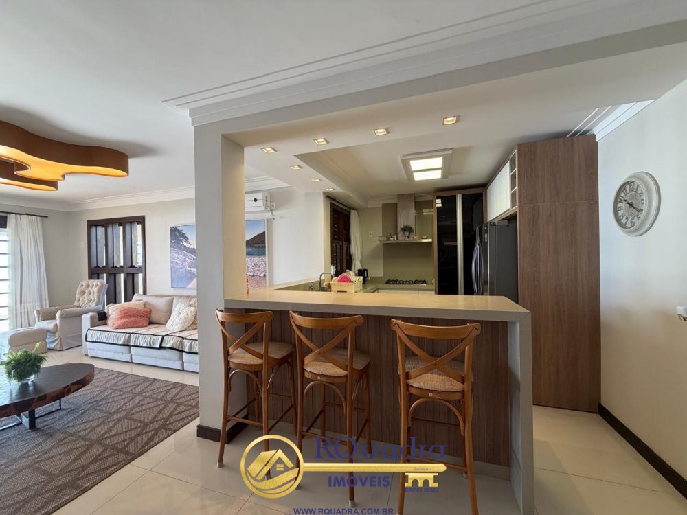 Fabulosa Casa Frente Mar 5 dormit�rios