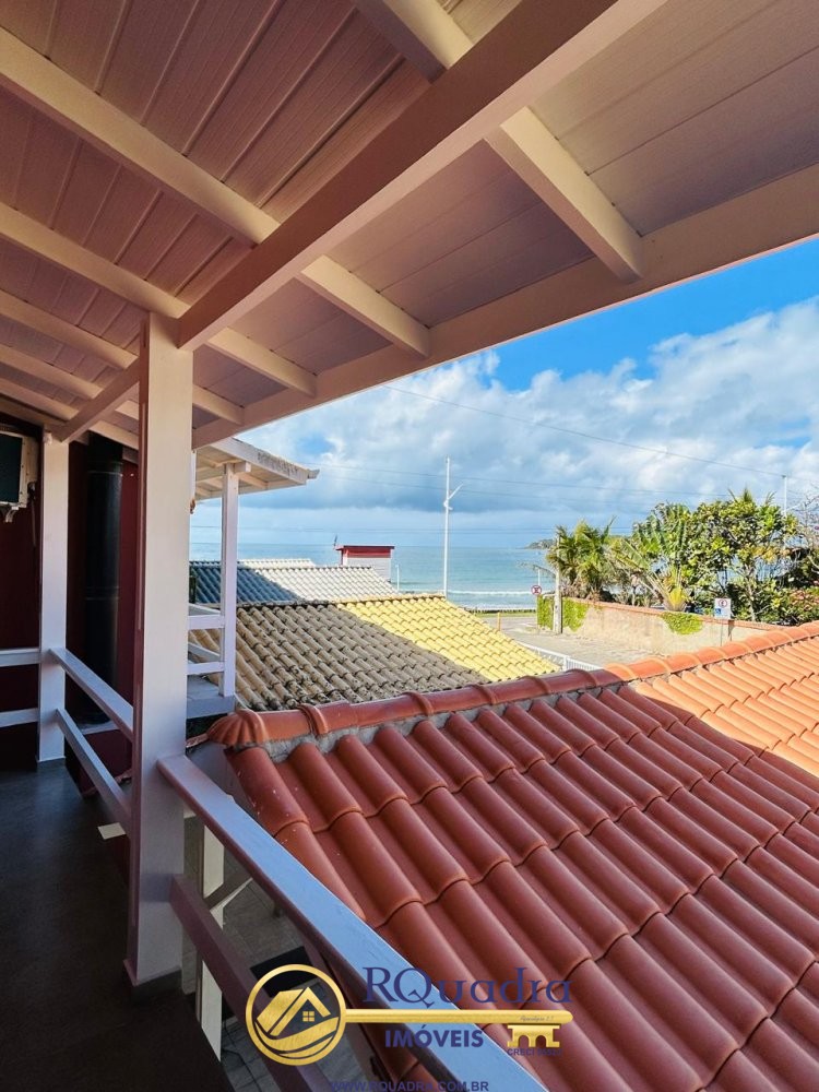 Casa beira mar - 04 Dormitrios