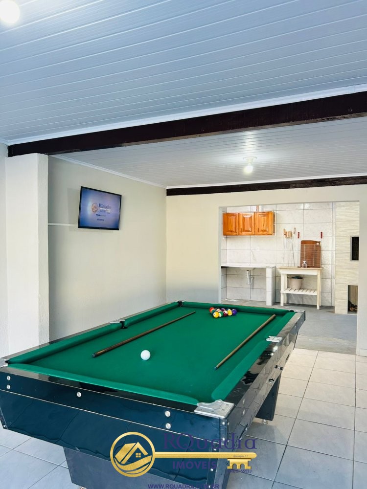 Linda casa de 4 dormitrios - Na praia de Bombas  