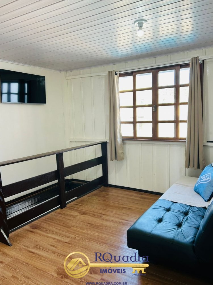 Linda casa de 4 dormitrios - Na praia de Bombas  