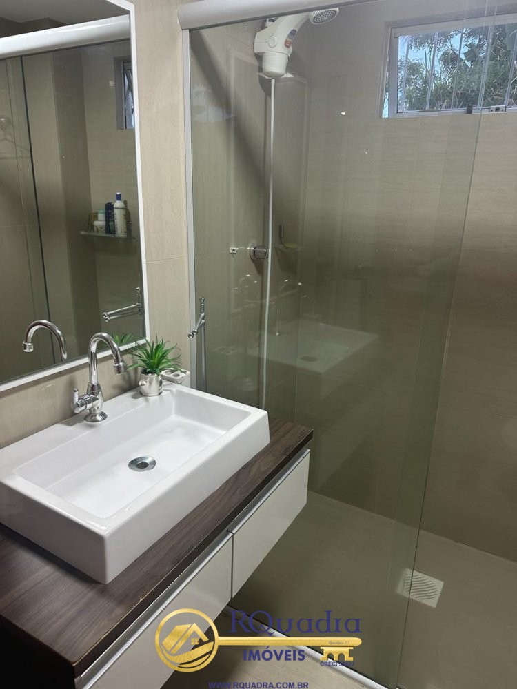 CASA COM 5 SUITES E PISCINA EM ZIMBROS