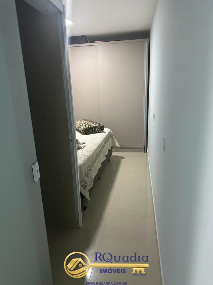 CASA COM 5 SUITES E PISCINA EM ZIMBROS