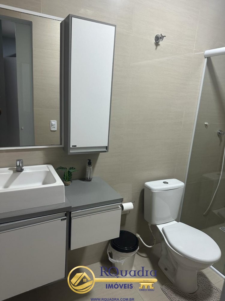 CASA COM 5 SUITES E PISCINA EM ZIMBROS