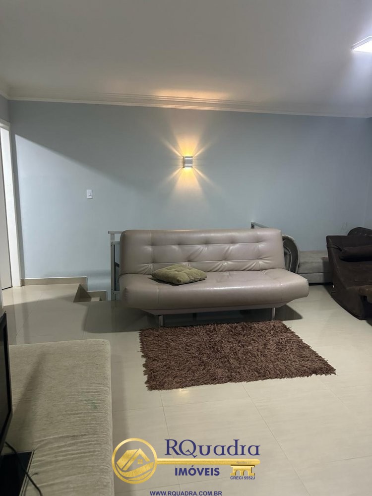 CASA COM 5 SUITES E PISCINA EM ZIMBROS