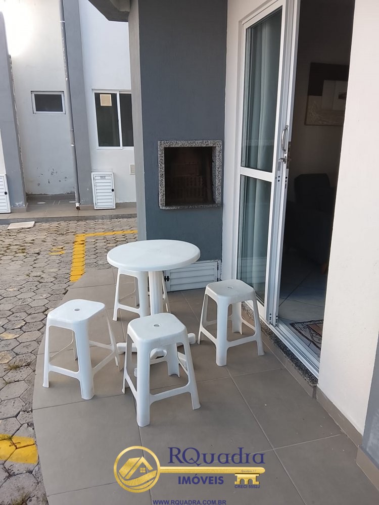 SOBRADO 2 QUARTOS COM PISCINA COMPARTILHADA