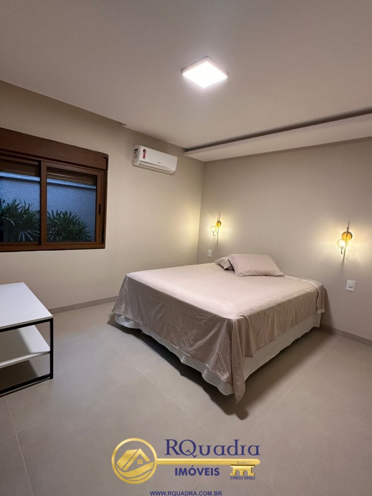 Sobrado 4 su�tes com piscina 