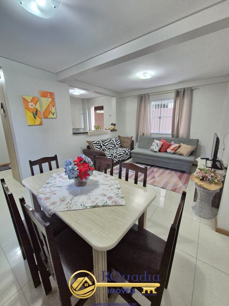 APARTAMENTO 2 DORMITORIOS TERREO